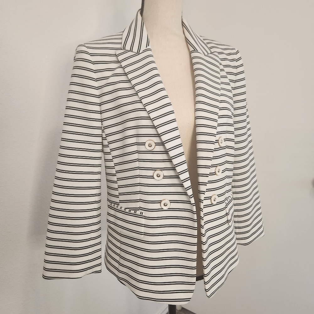 Anne Klein Striped Blazer. Med. White with thin double black stripes.